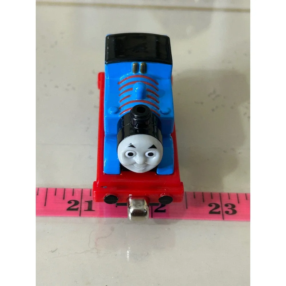 Thomas & Friends Take-n-Play Thomas Die-Cast Metal Magnetic Train Engine No 1